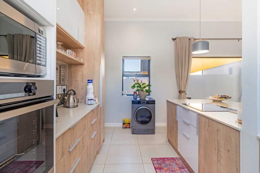 3 Bedroom Property for Sale in Sandown Western Cape